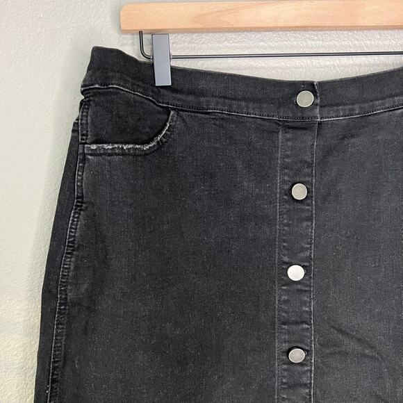Skies Are Blue Black Denim Button Front Raw Hem Plus Size Knee Length Skirt 1X - Picture 3 of 12